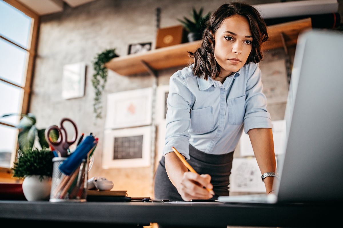 Outsourcing HR & Payroll who does what