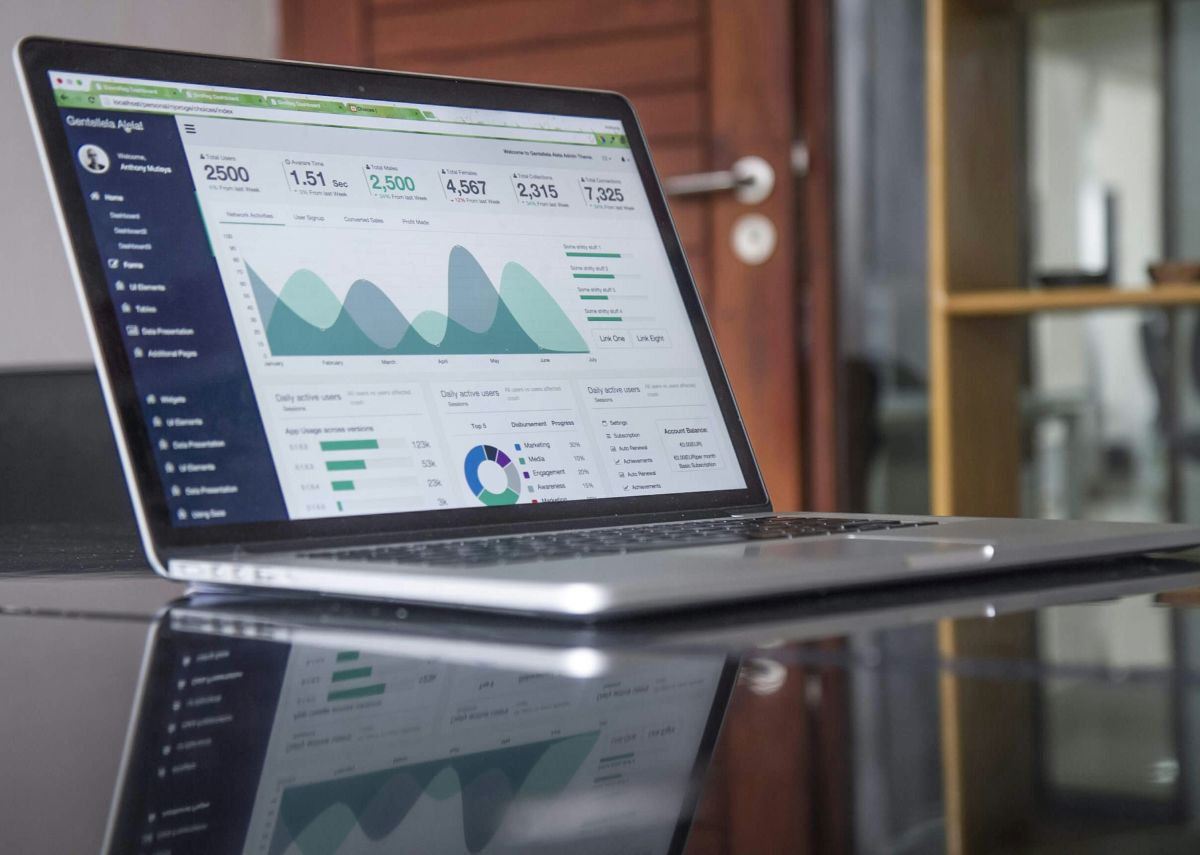 Workday simplifies benefits for financial services