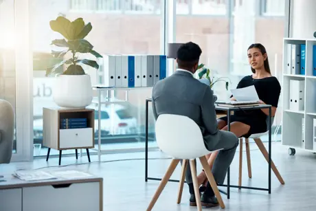 Crise de la confiance au travail : comment améliorer la relation employeur-salarié ?